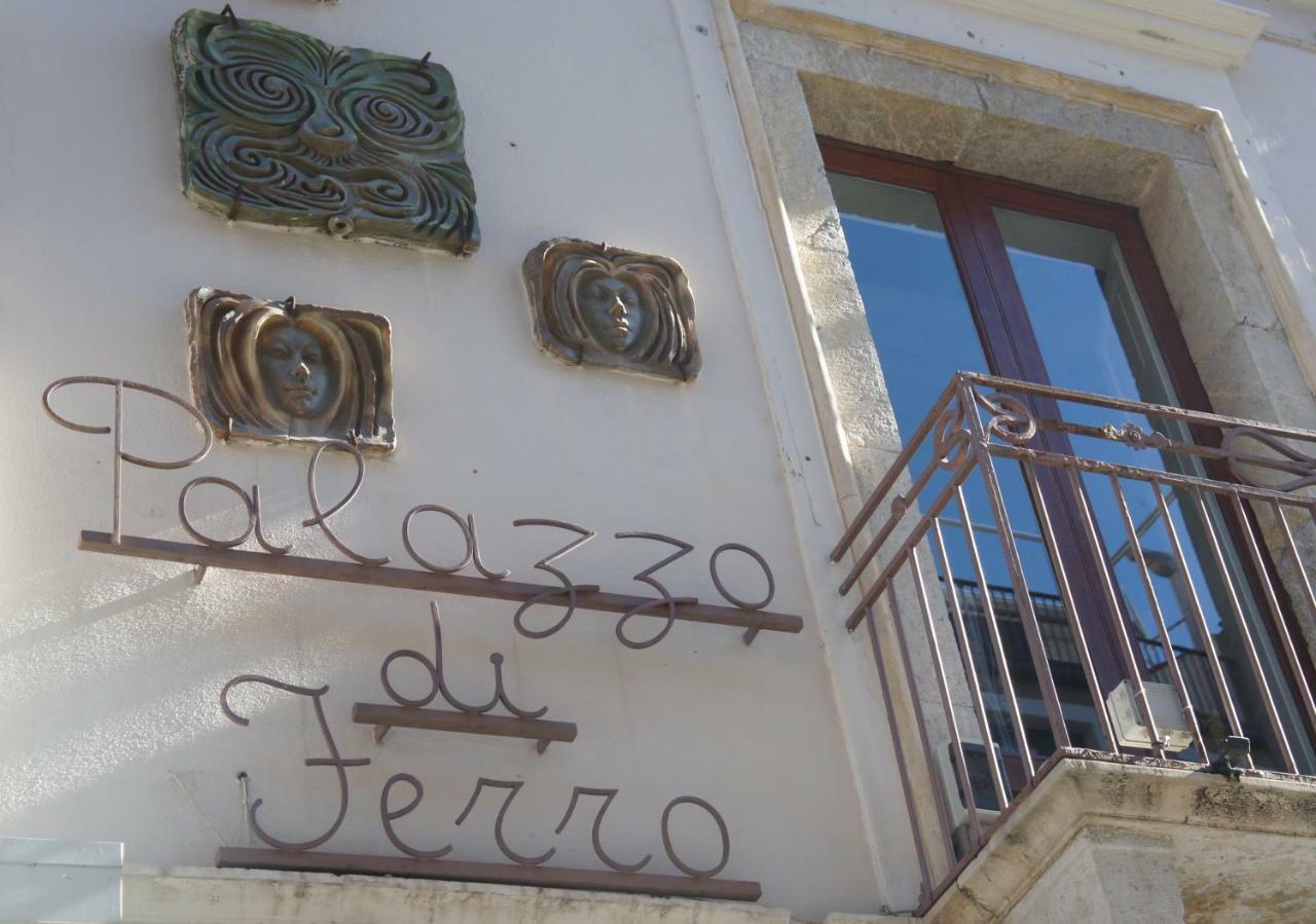 Palazzo Di Ferro Taormina Apartman Kültér fotó