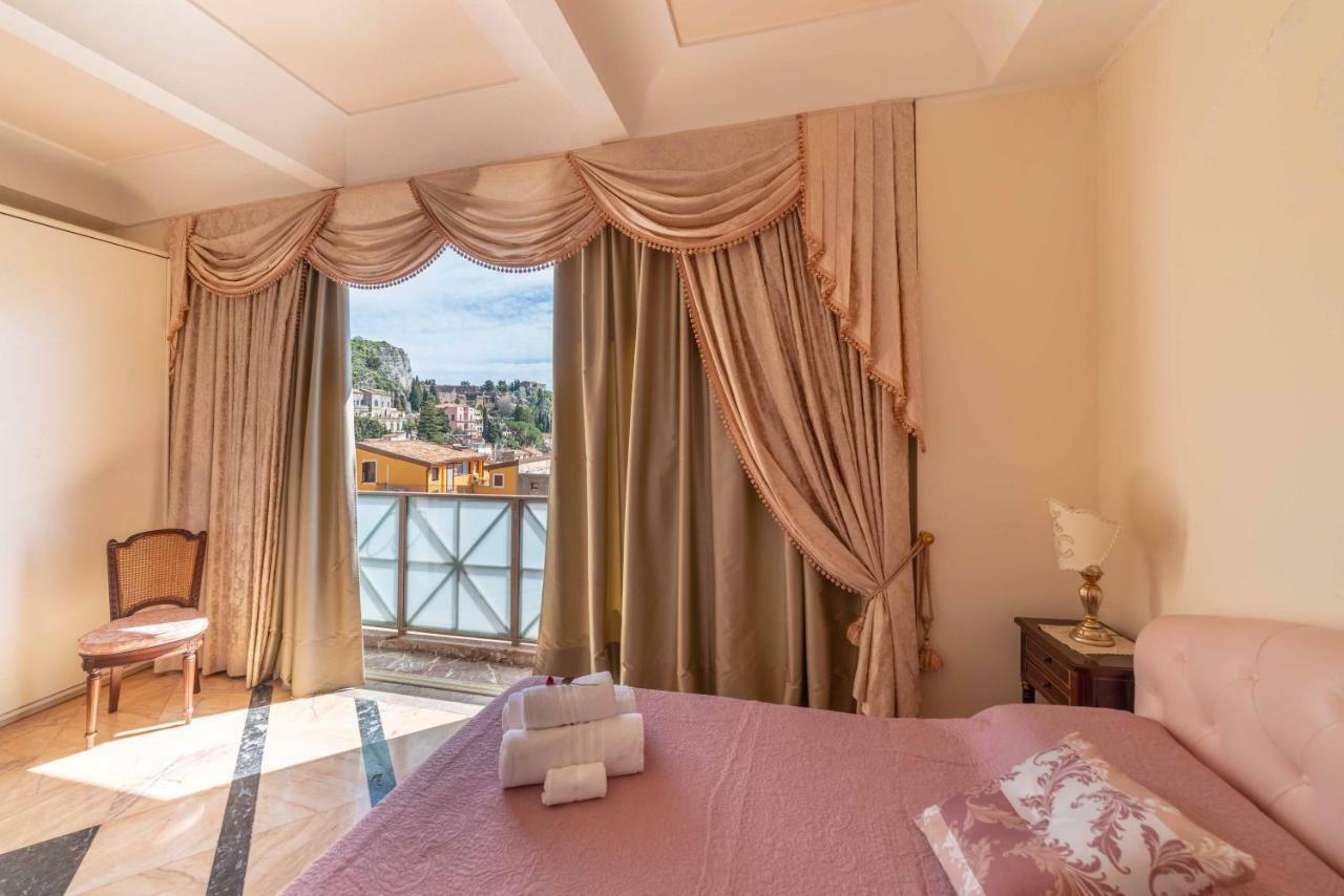 Palazzo Di Ferro Taormina Apartman Kültér fotó
